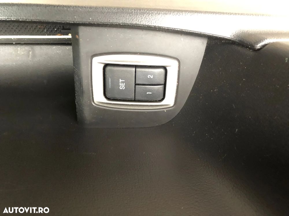 Jaguar XF 2.2D Premium Luxury - 8