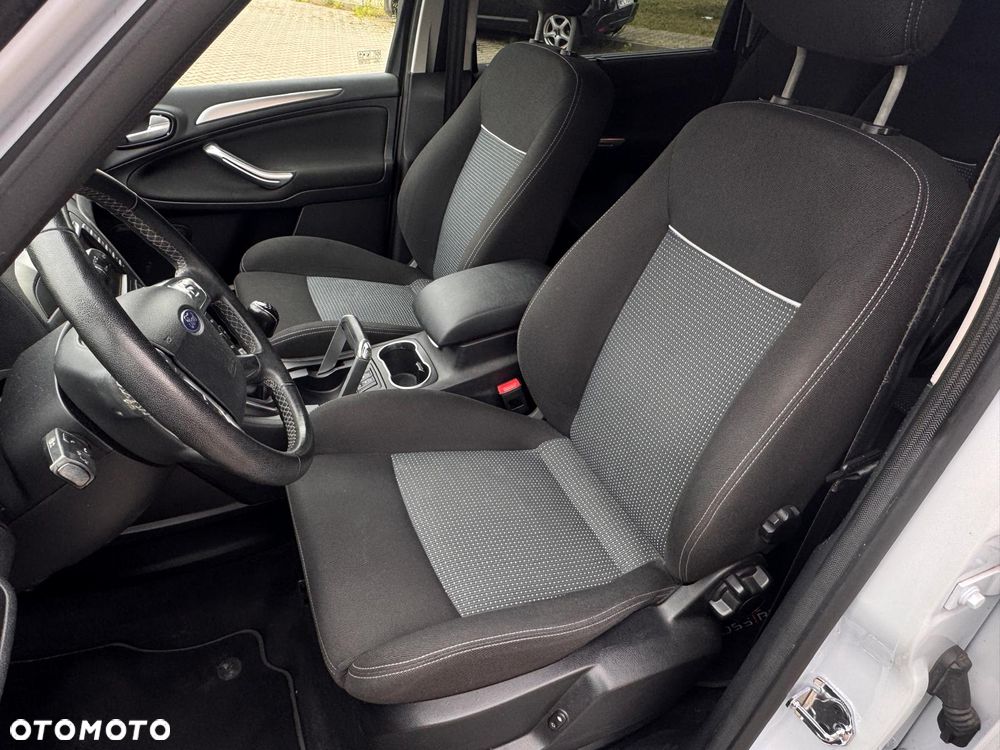Ford S-Max - 18
