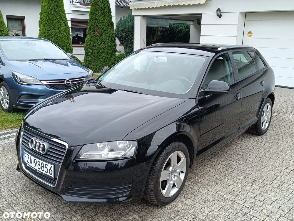 Audi A3 Sportback - 2