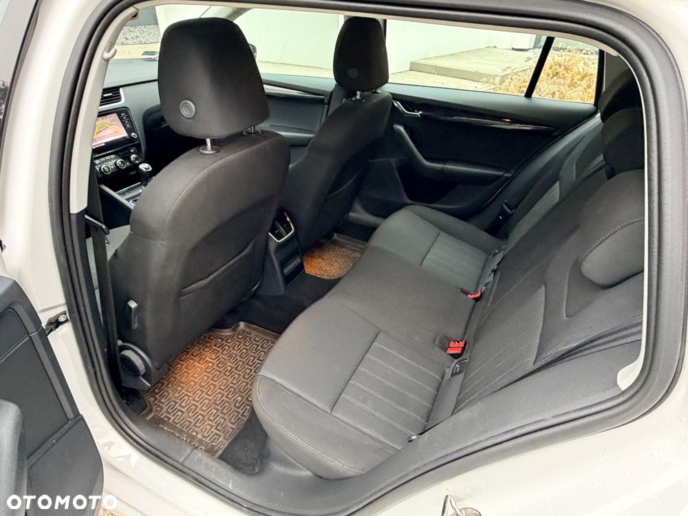 Skoda Octavia 1.6 TDI Style - 9
