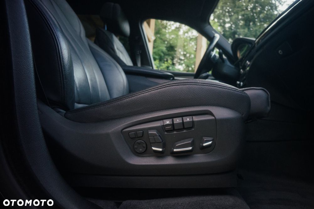 BMW X5 xDrive35i - 19