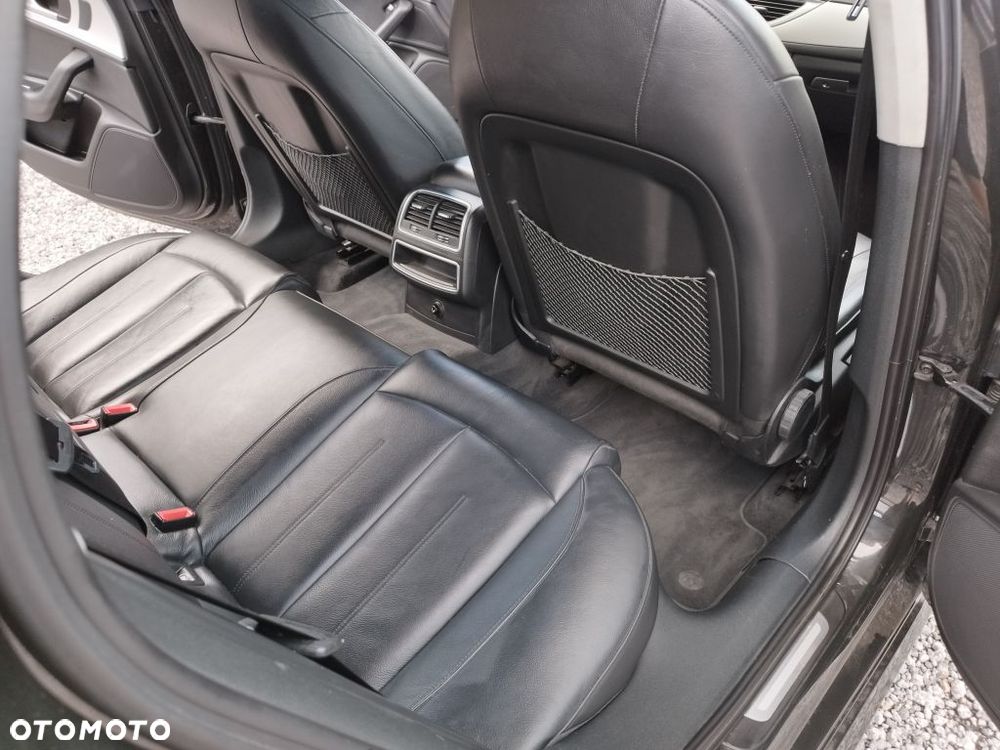 Audi A6 Avant 2.0 TDI Ultra S tronic - 13