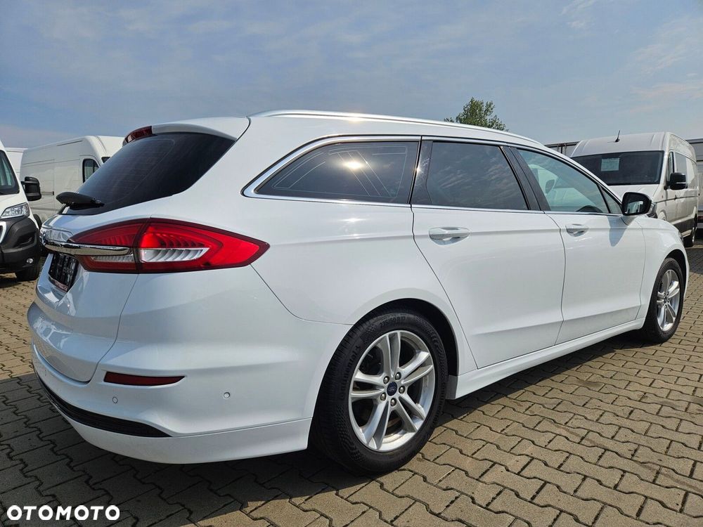 Ford Mondeo - 7