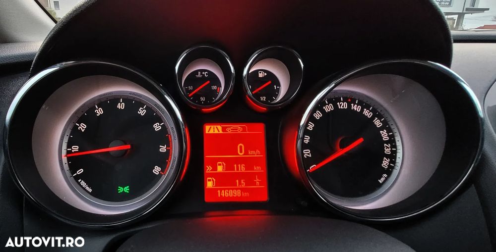 Opel Astra 1.4 Turbo ECOTEC Cosmo - 8