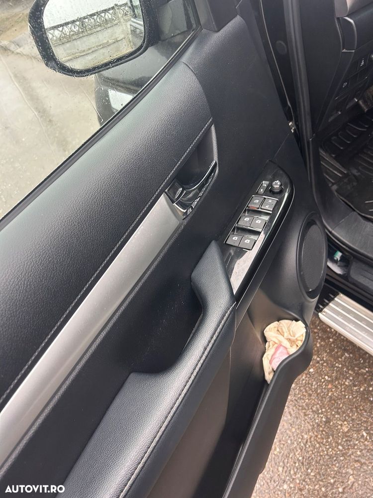 Toyota Hilux 2.4D 150CP 4x4 Double Cab AT Style - 8