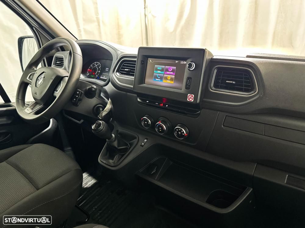 Renault Master L2H2 2.3 DCi 135cv Confort - 23