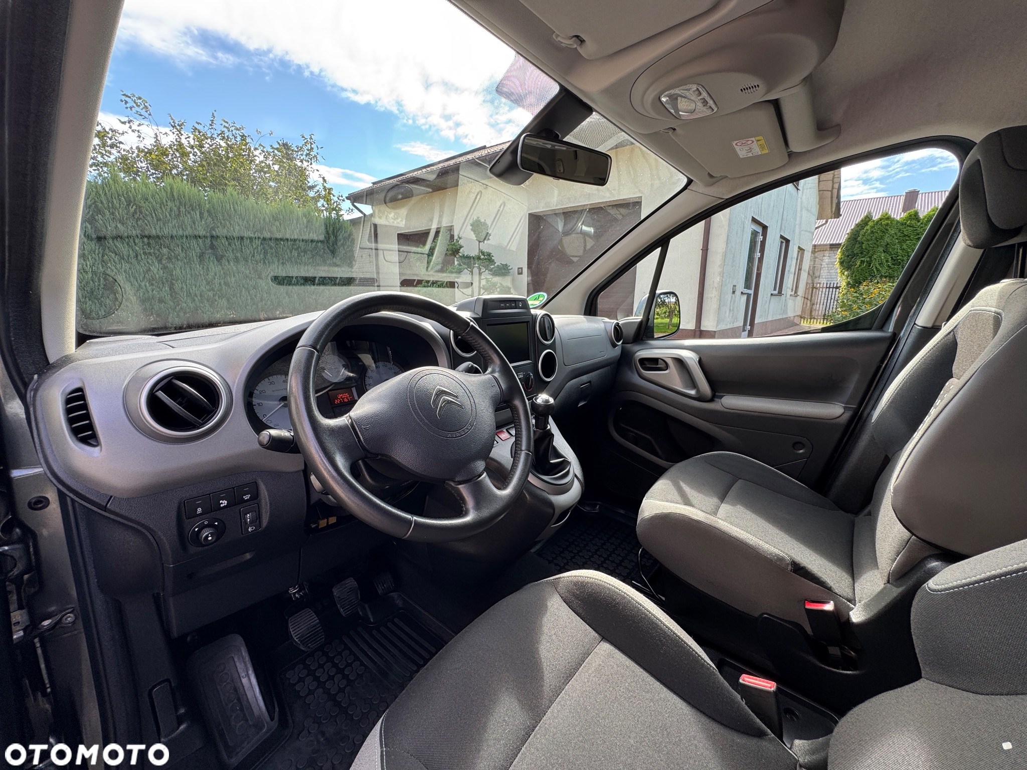 Citroën Berlingo Multispace BlueHDi 100 SELECTION - 25