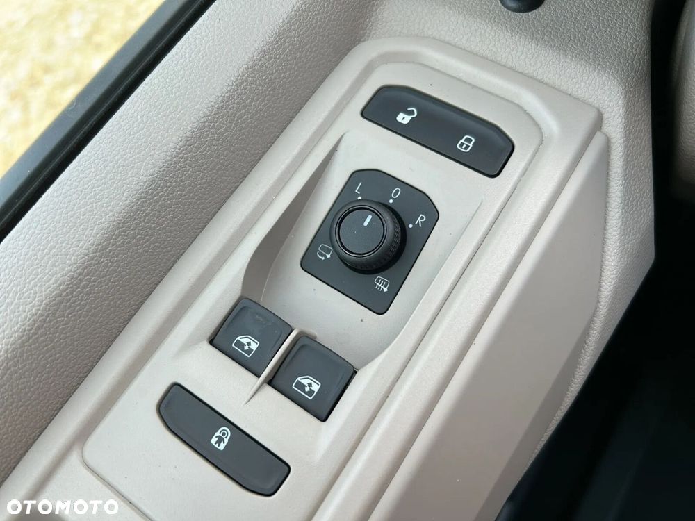 Volkswagen California - 31
