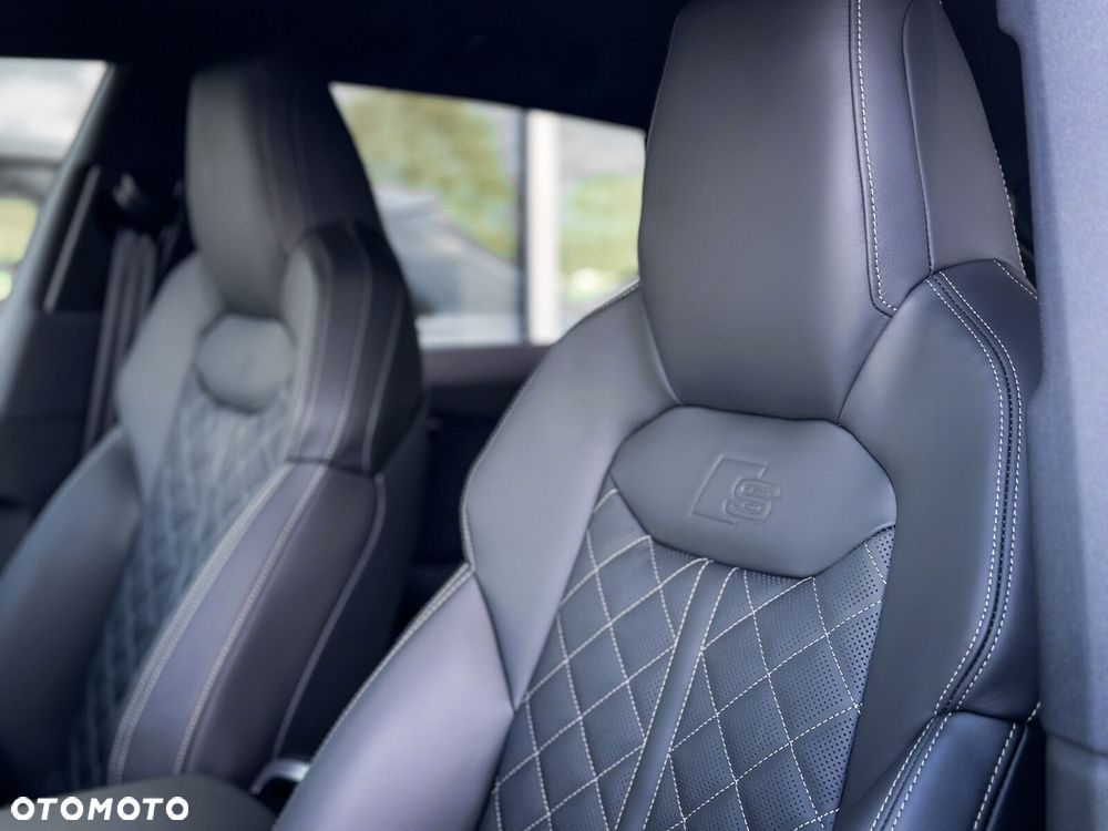 Audi Q8 - 22
