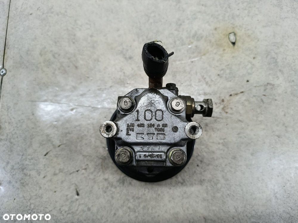 POMPA WSPOMAGANIA VW GOLF IV 1J0422154A KYB 1.9 TDI - 3