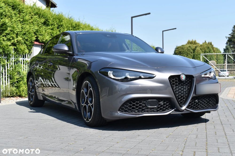 Alfa Romeo Giulia 2.0 Turbo 16V AT8-Q4 Ti - 3