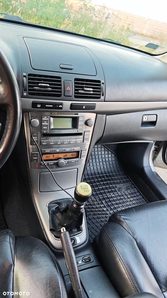 Toyota Avensis - 3