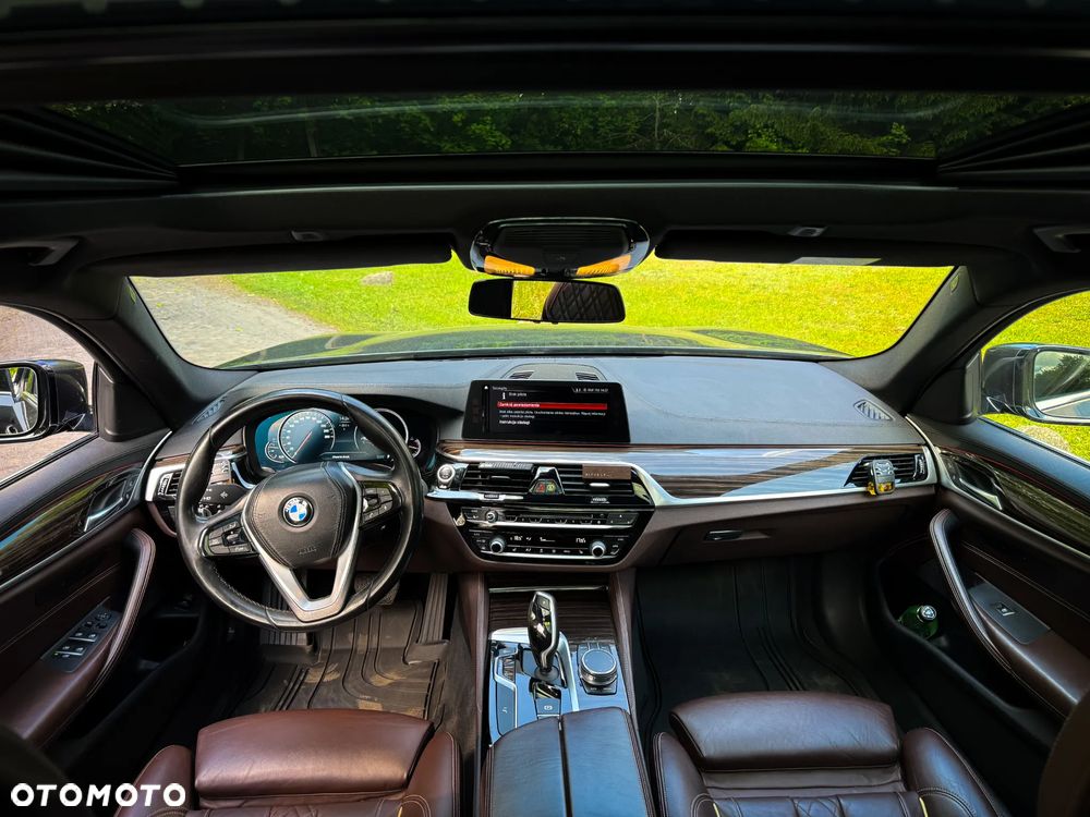 BMW Seria 5 520d Luxury Line - 11