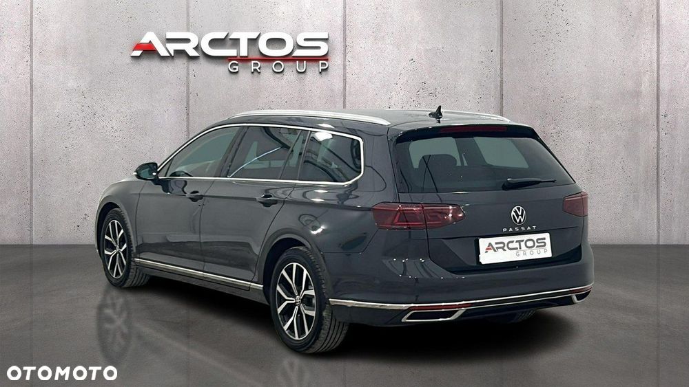Volkswagen Passat 2.0 TDI Elegance DSG - 3