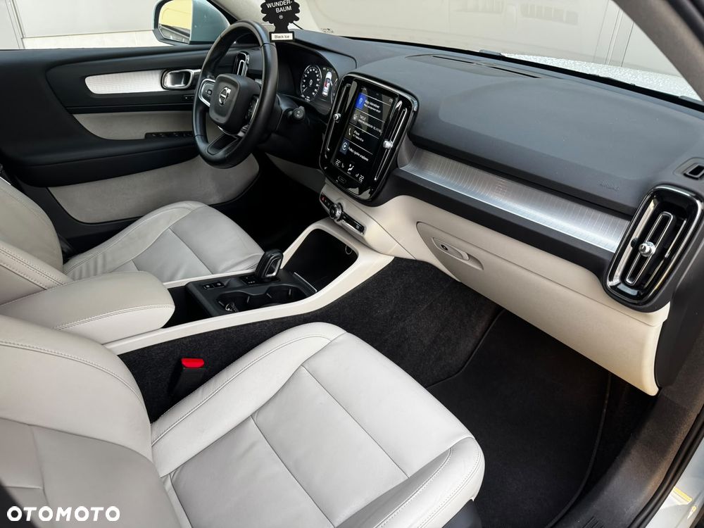Volvo XC 40 T5 AWD Momentum - 14