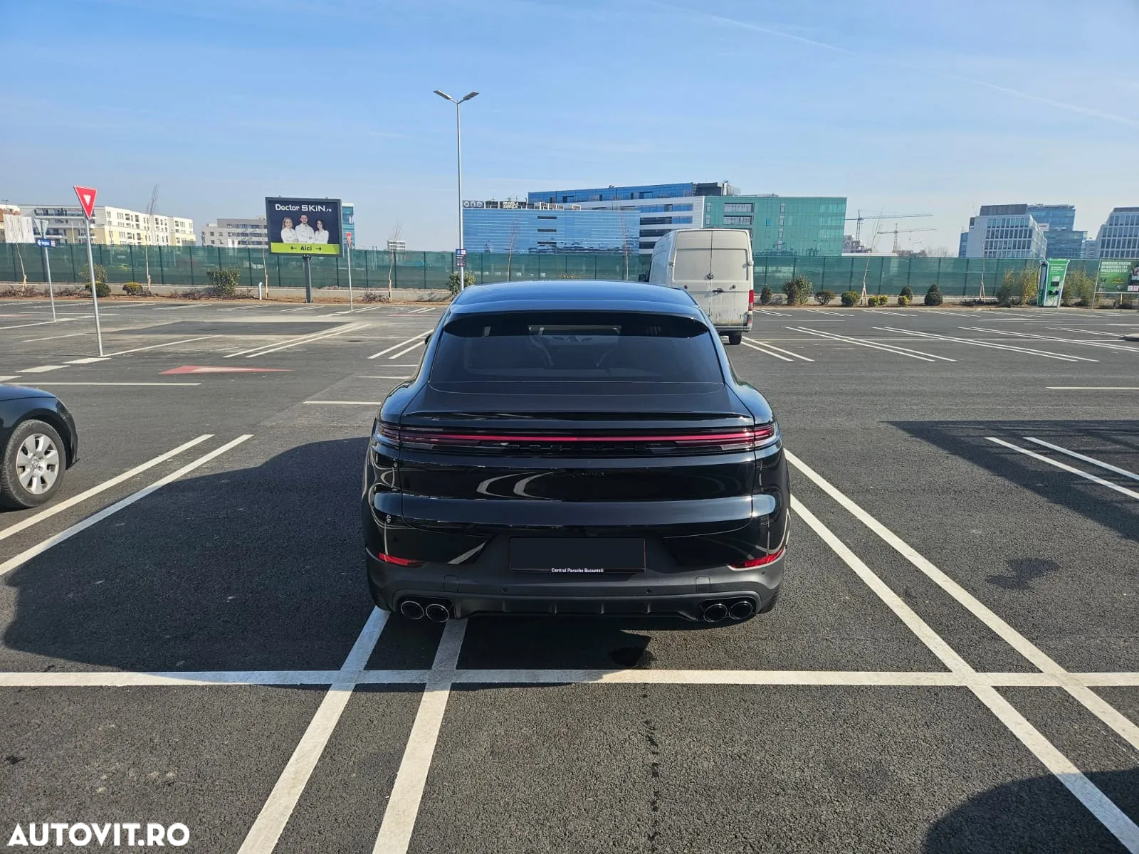 Porsche Cayenne Coupe Standard - 2