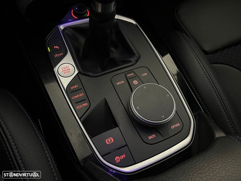 BMW 116 d Pack Desportivo M - 31