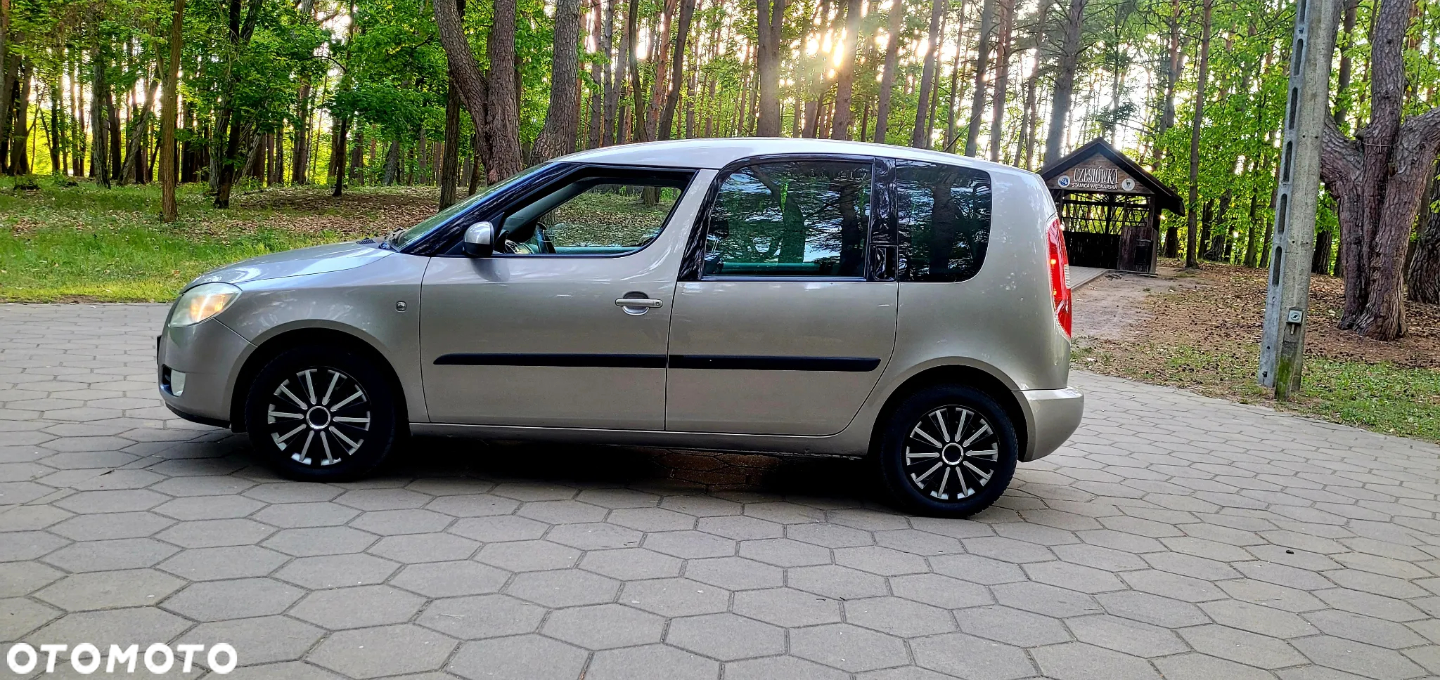 Skoda Roomster 1.4 TDI Comfort PLUS EDITION - 8