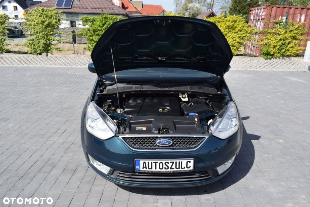 Ford Galaxy - 14