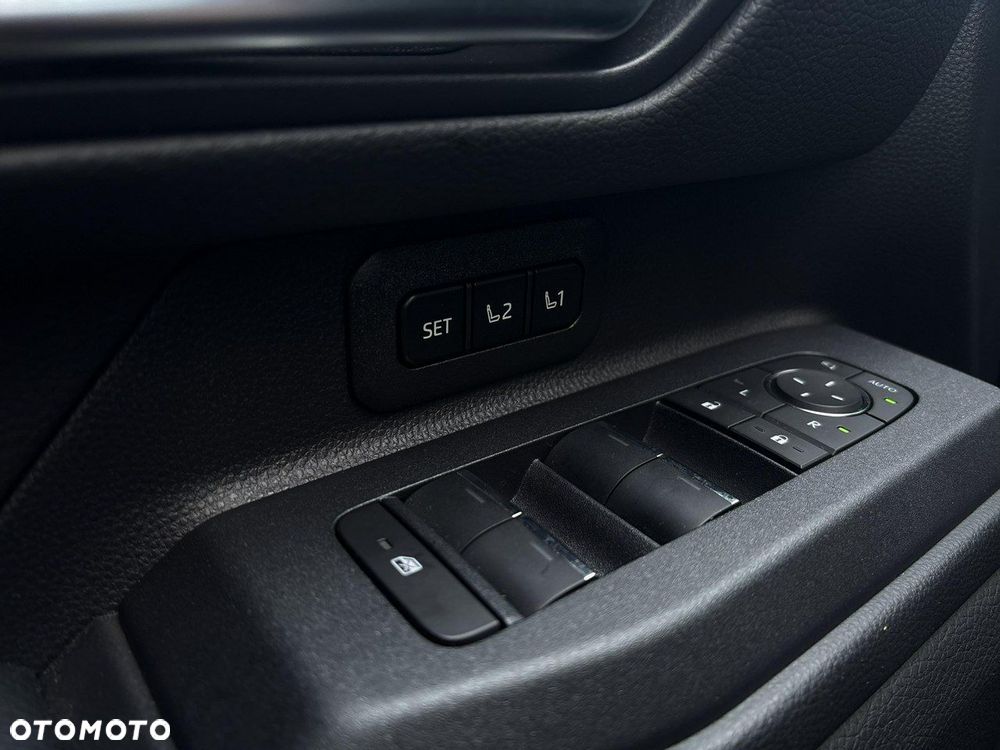 Toyota Land Cruiser LC 2.8 D-4D Executive - 22