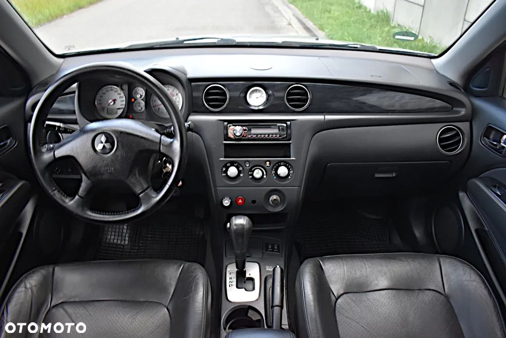Mitsubishi Outlander 2.4 4WD Automatik Intense - 6