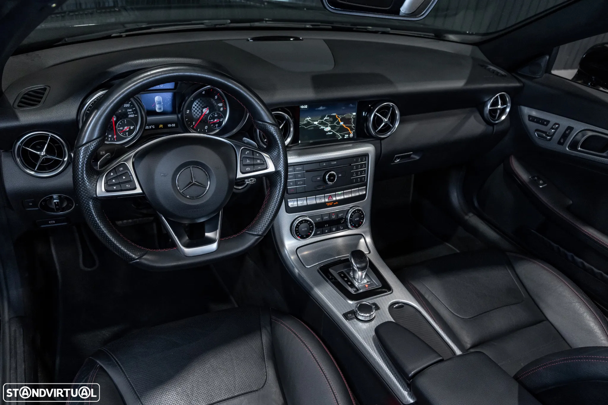 Mercedes-Benz SLC 250 d 9G-TRONIC - 24
