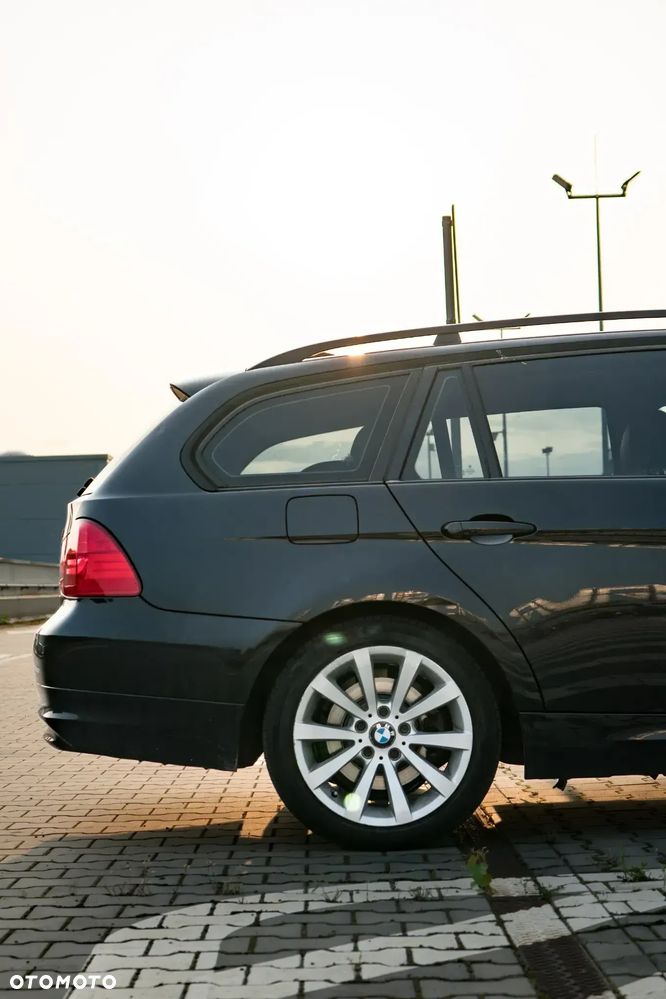 BMW Seria 3 320d xDrive - 18