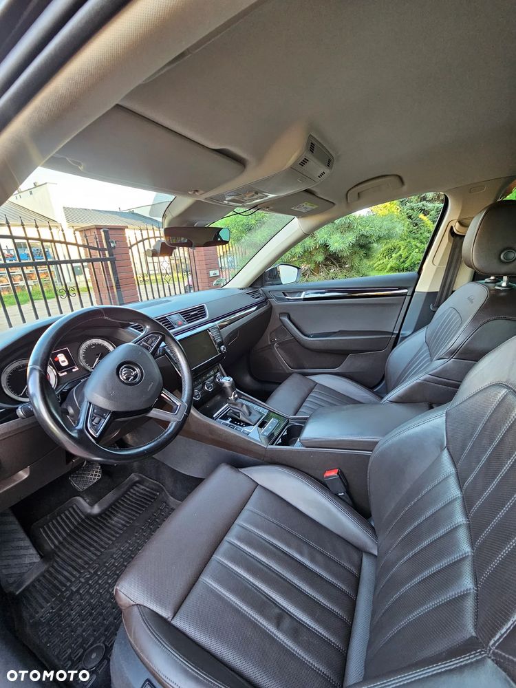 Skoda Superb 2.0 TDI L&K DSG - 16