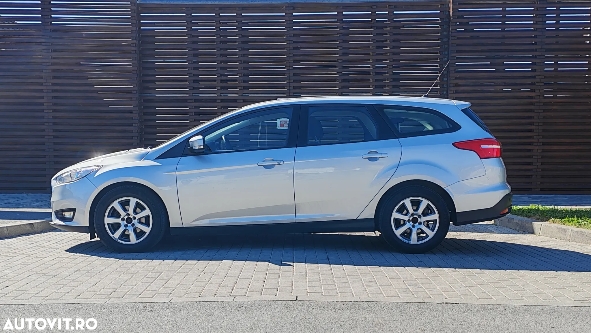 Ford Focus 1.5 TDCi DPF Start-Stopp-System Business - 10