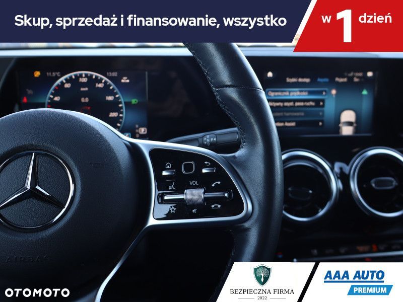 Mercedes-Benz GLB - 19