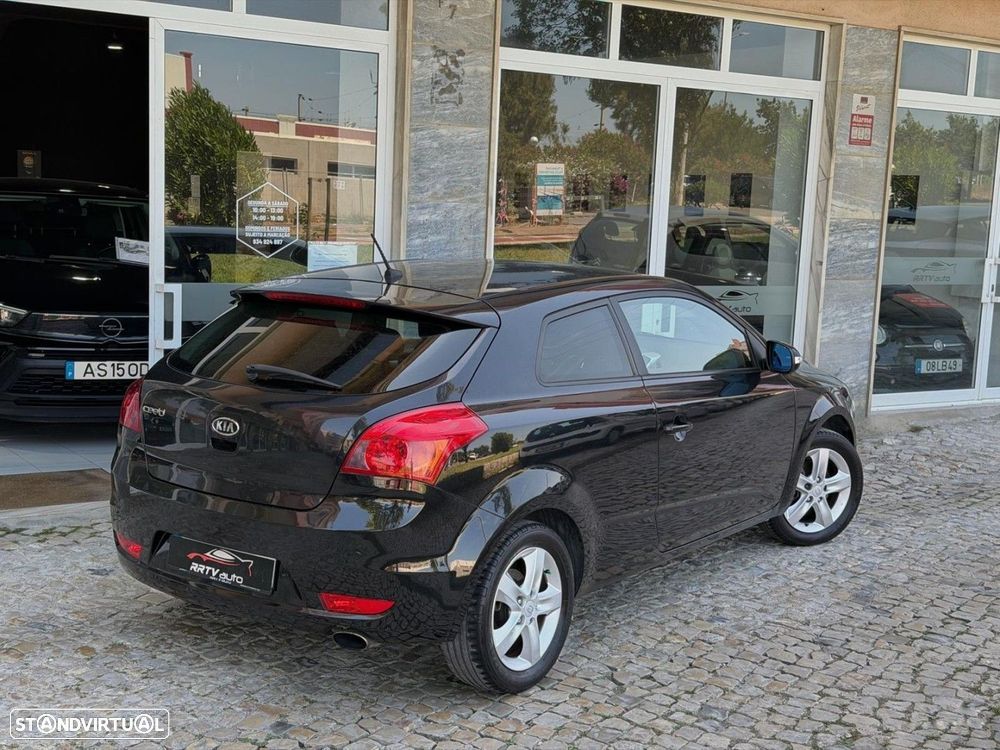 Kia Ceed S Coupé 1.4 CVVT EX ISG - 3