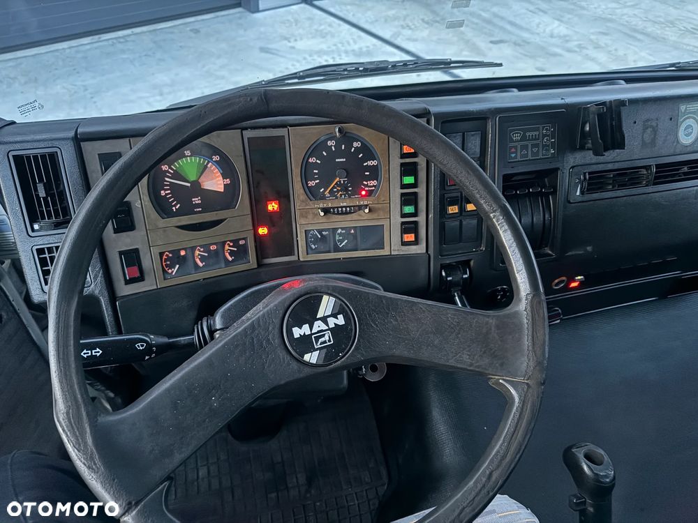 MAN 19.420 4x4 Wywrotka 3x Meiller Oryginał HDS Palfinger - 26