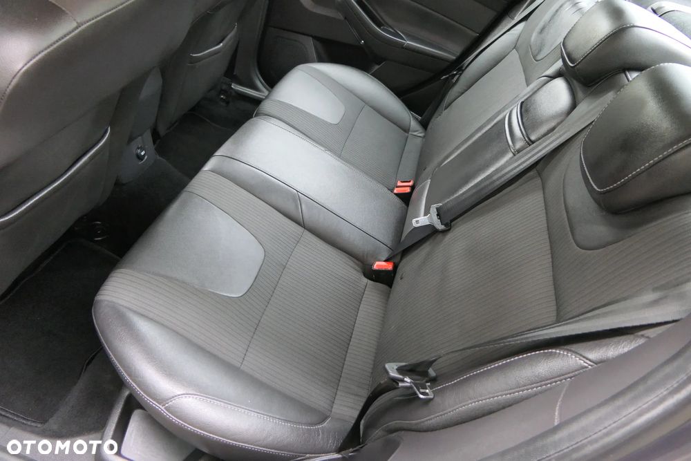 Ford Focus 1.6 Ti-VCT Titanium - 20