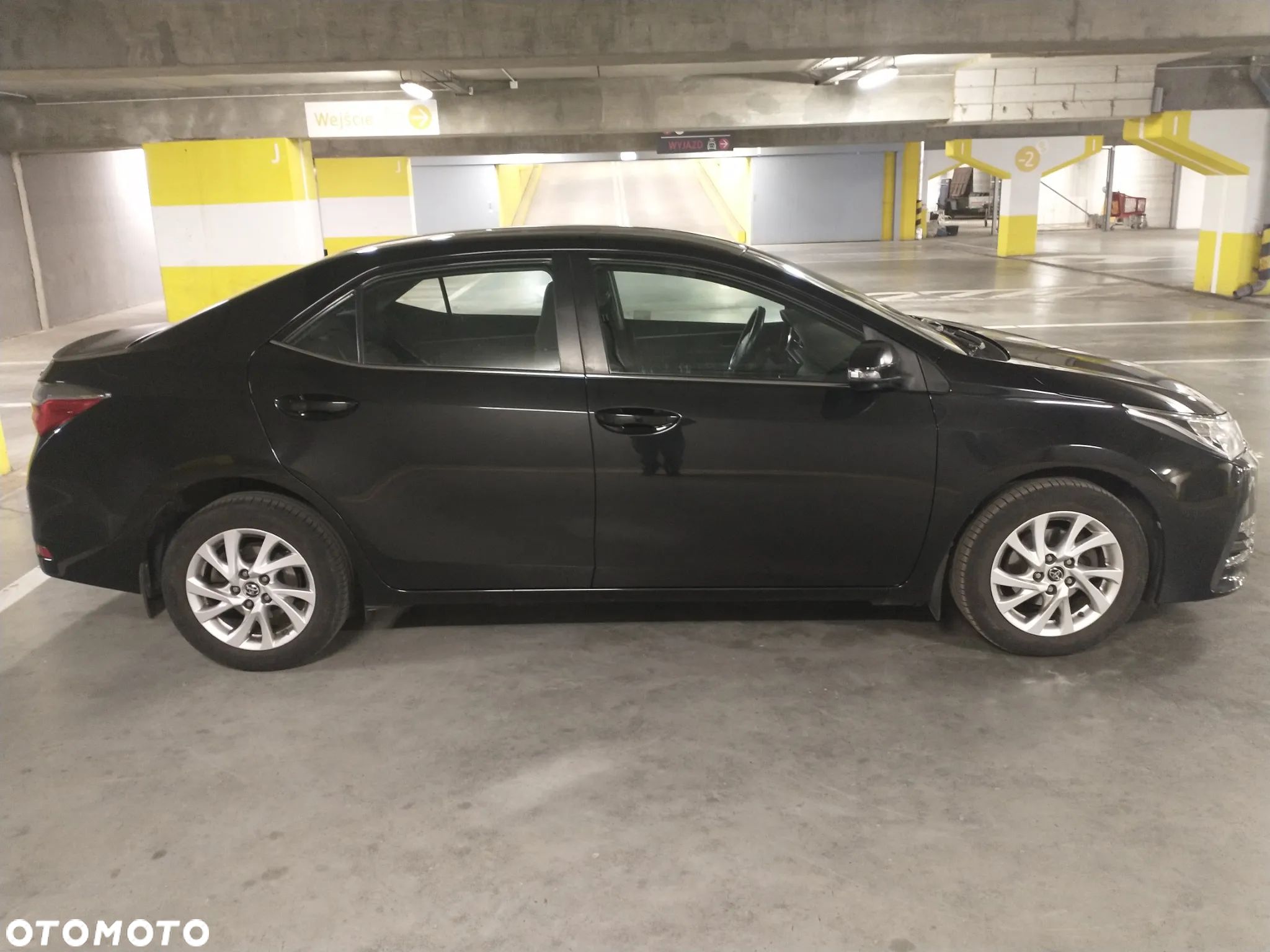 Toyota Corolla 1.6 Comfort - 1