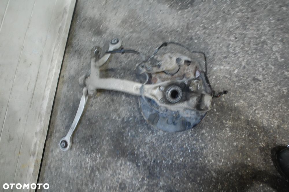 ZWROTNICA LEWY PRZÓD PRZEDNIA LEWA AUDI A4 B7 2.0 TDI 1.9 TDI - 21