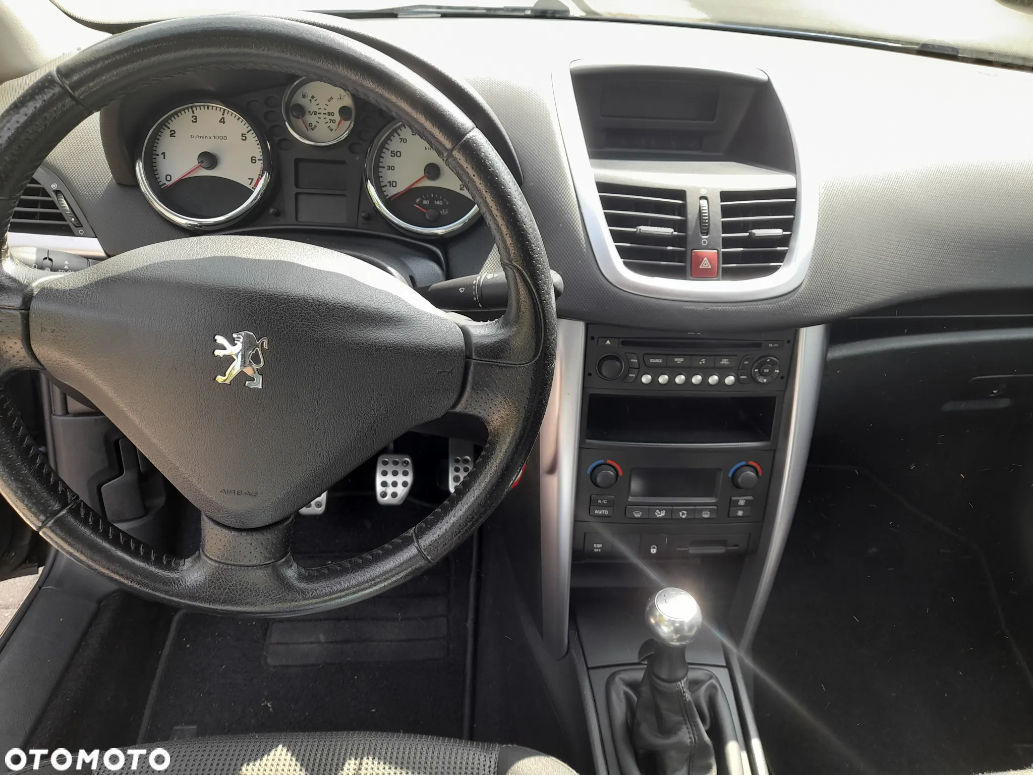 Peugeot 207 CC 120 VTi Active - 13