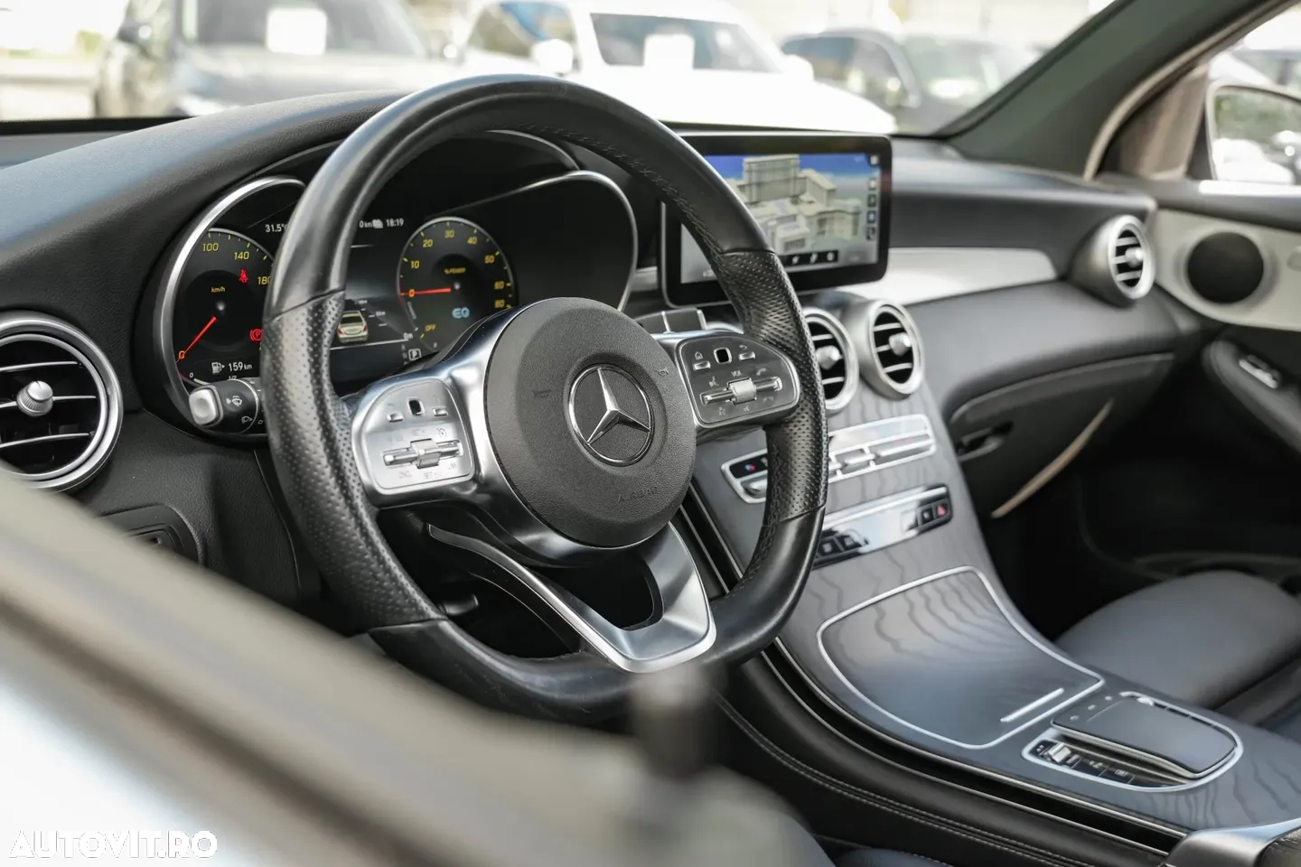 Mercedes-Benz GLC Coupe 300 e 4Matic 9G-TRONIC AMG Line Plus - 11