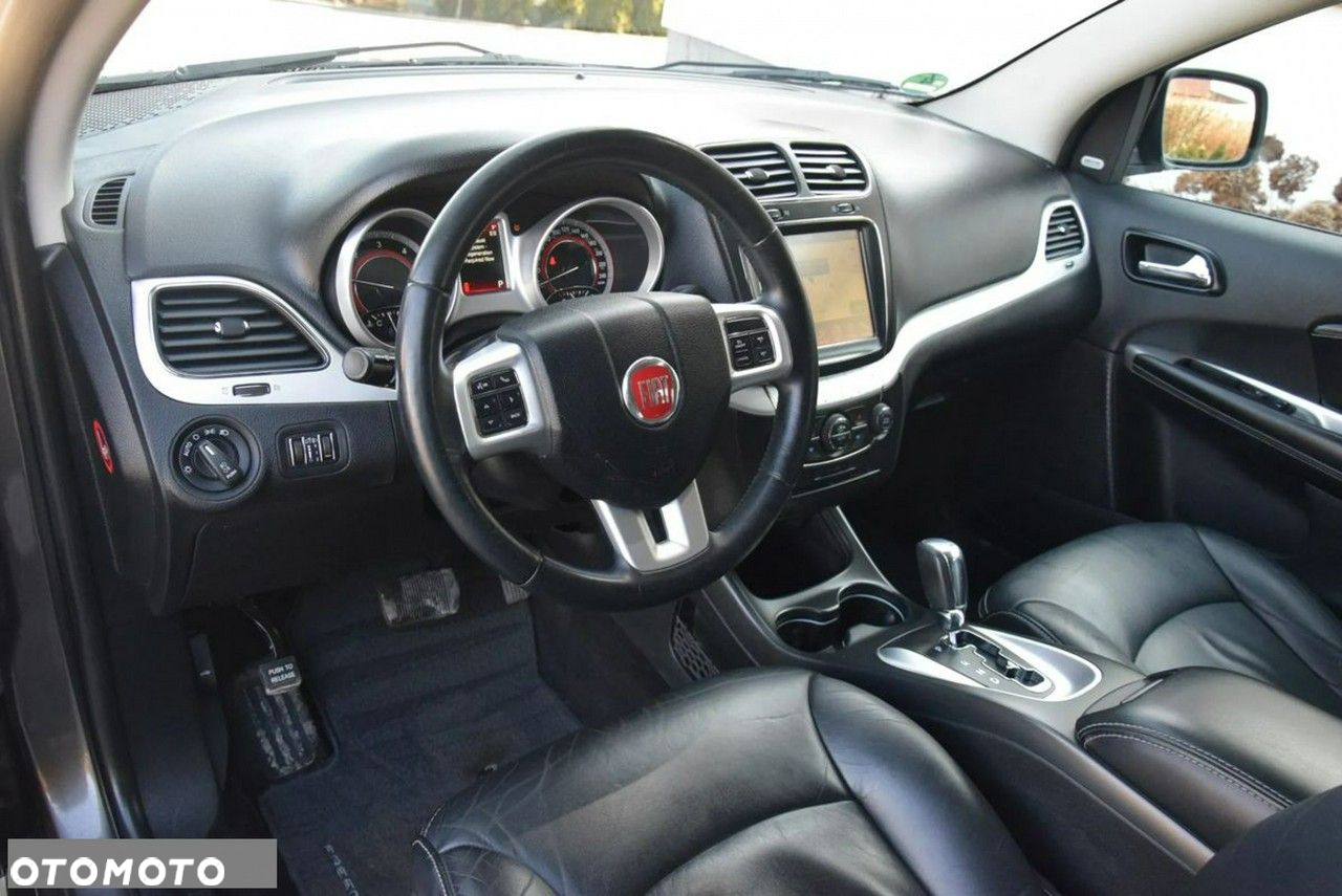 Fiat Freemont 2.0 Multijet 16V DPF Automatik Allrad Black Code - 27