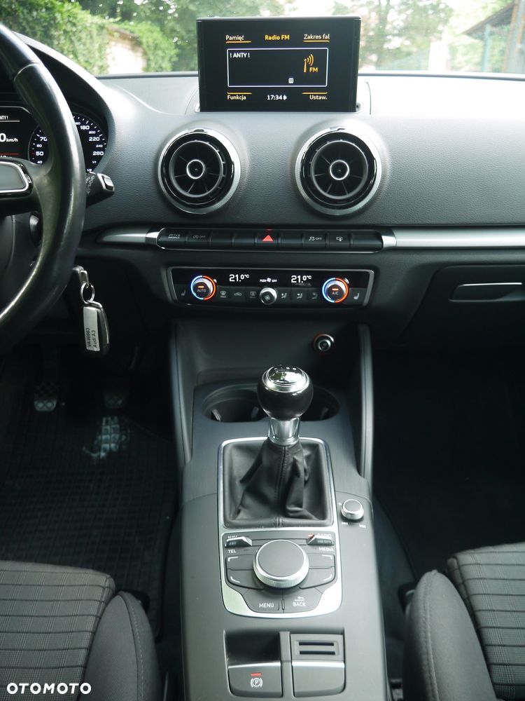 Audi A3 Sportback 2.0 TDI (clean diesel) S line Sportpaket - 23