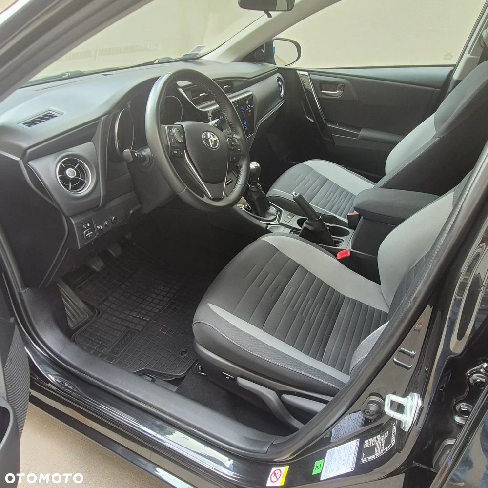 Toyota Auris 1.6 Comfort - 6