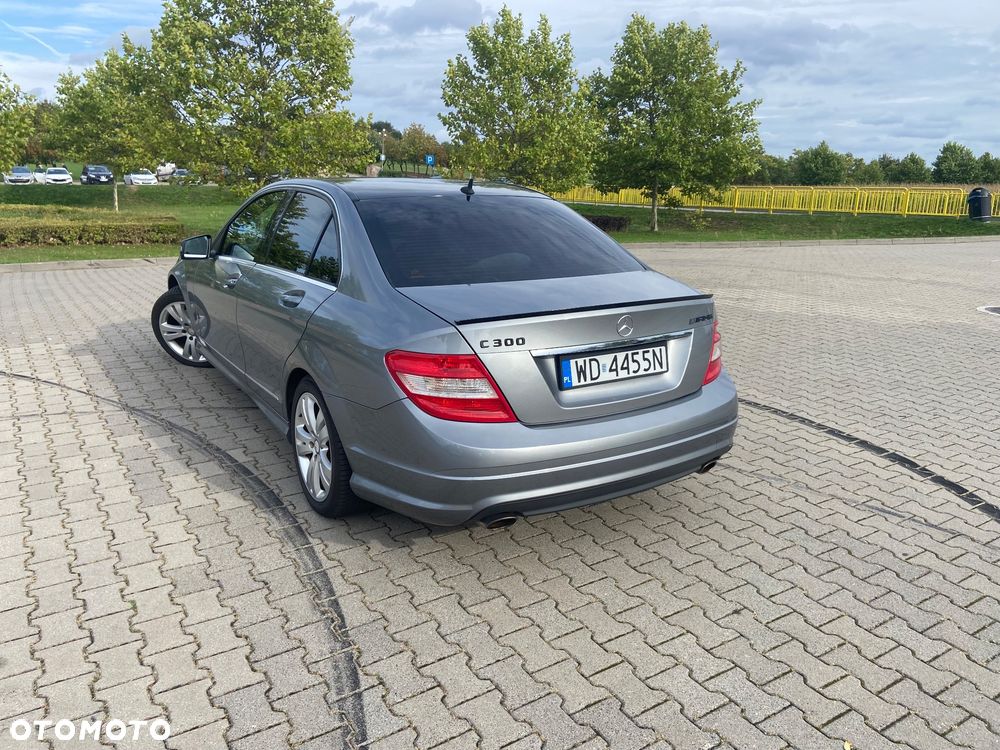 Mercedes-Benz C-Class 2009 photo 3