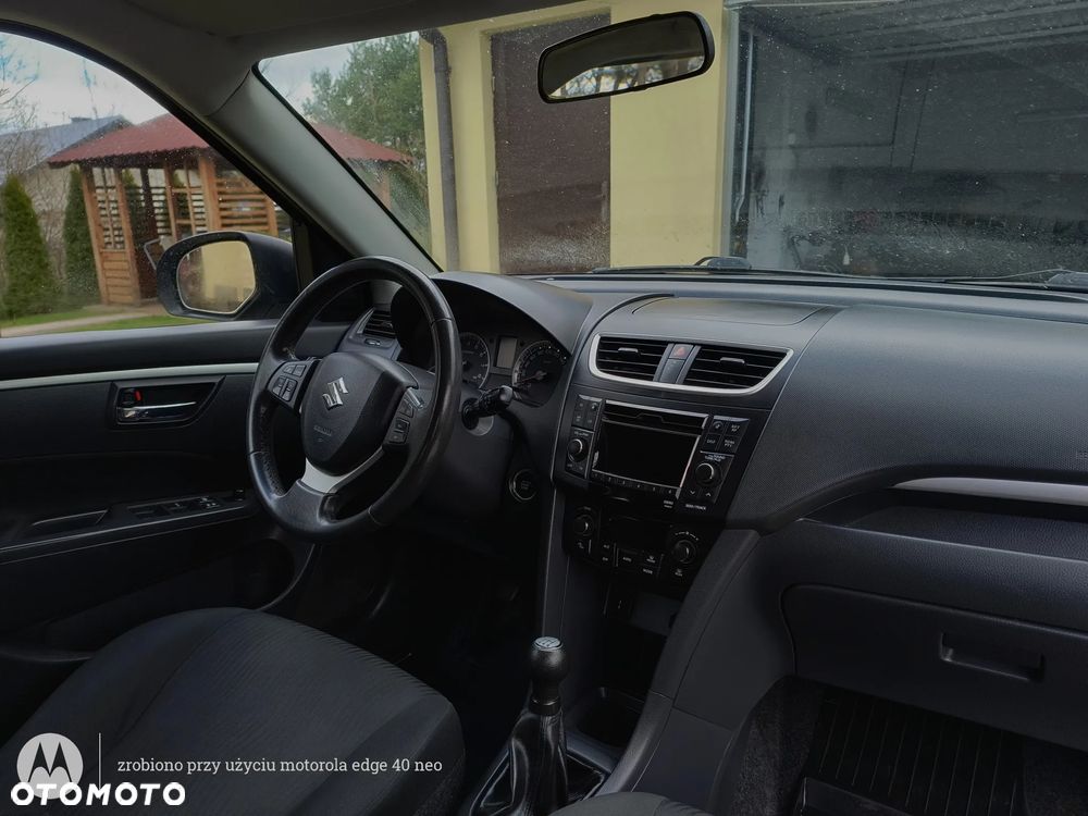 Suzuki Swift 1.2 Premium - 22