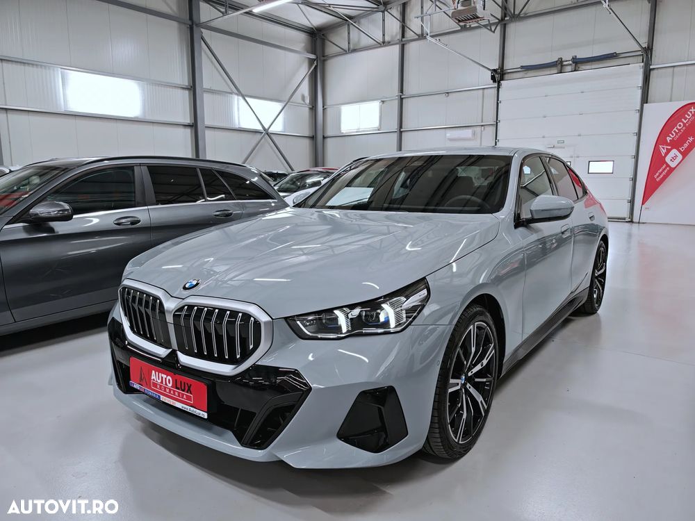 BMW Seria 5 520i AT MHEV - 29