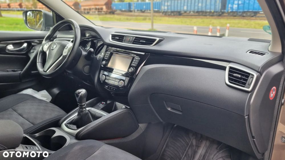 Nissan Qashqai - 12
