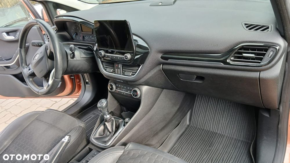 Ford Fiesta 1.0 EcoBoost S&S TITANIUM - 10