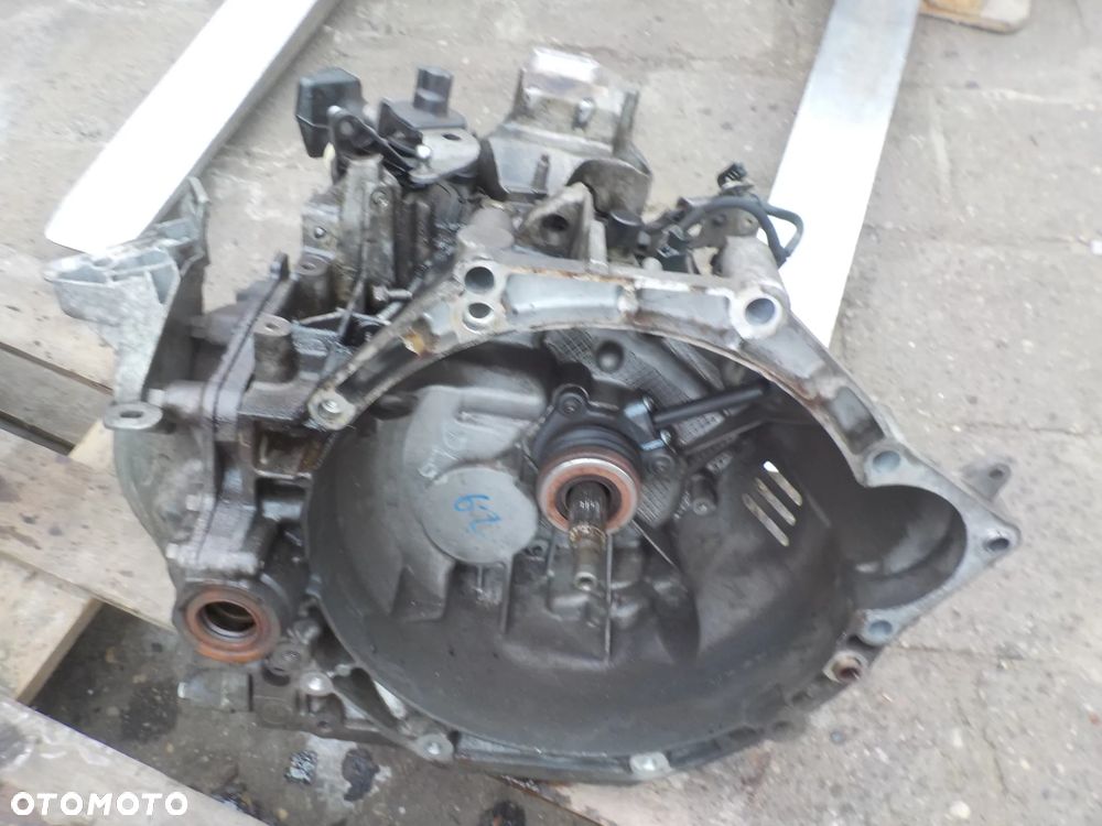 PEUGEOT 308 T9 2.0 BLUE HDI SKRZYNIA BIEGÓW 20MB40 - 2