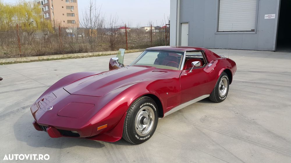 Chevrolet Corvette 1975 photo 4