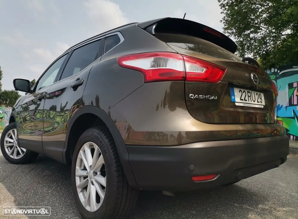 Nissan Qashqai 1.5 dCi N-Connecta - 17