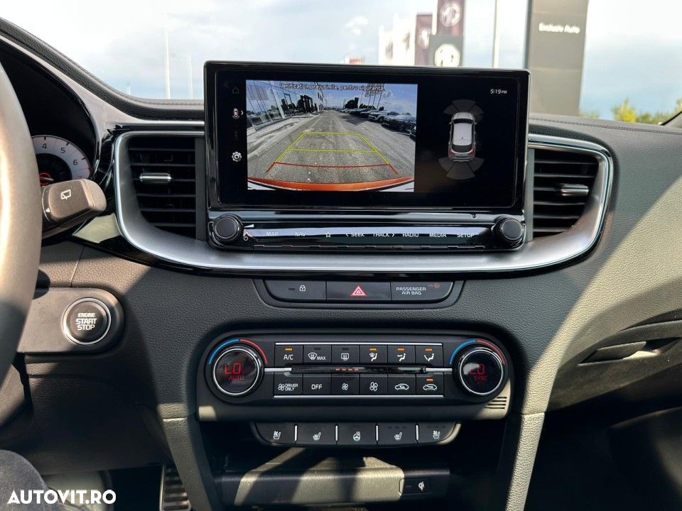 Kia XCeed - 18