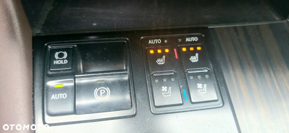 Lexus RX - 22